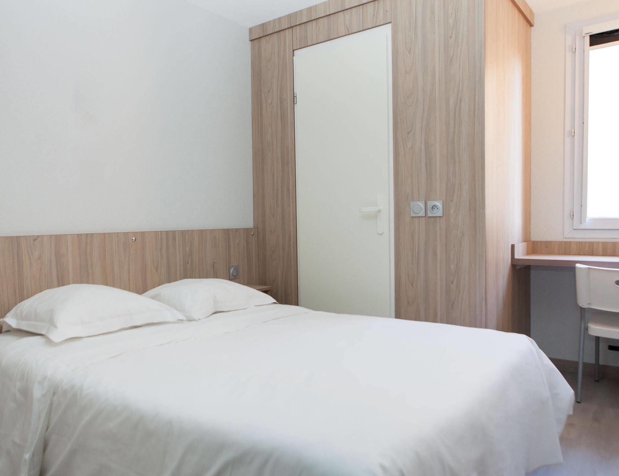 Hotel Parc Azur - Toulon Ollioules Bagian luar foto