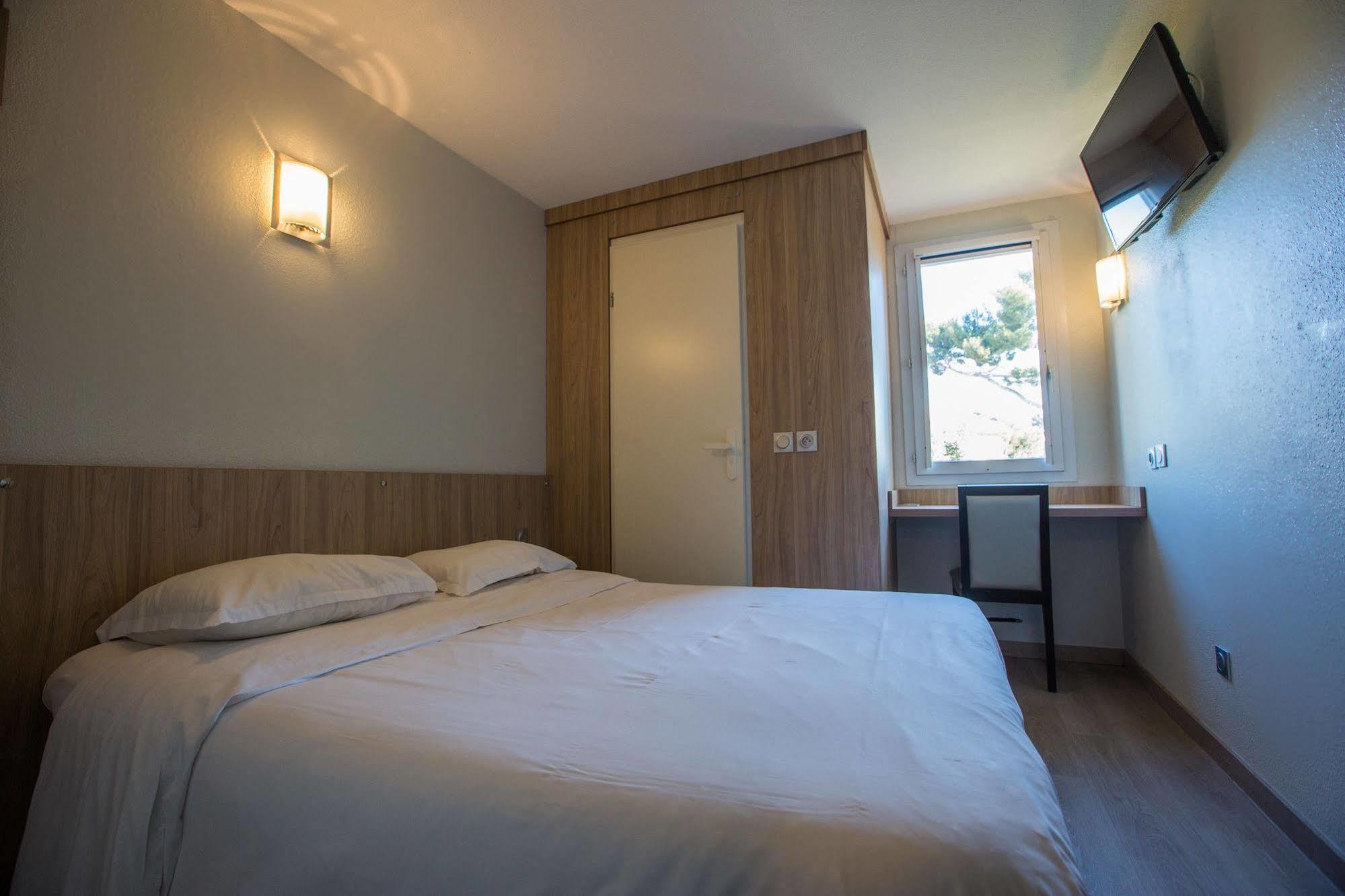 Hotel Parc Azur - Toulon Ollioules Bagian luar foto
