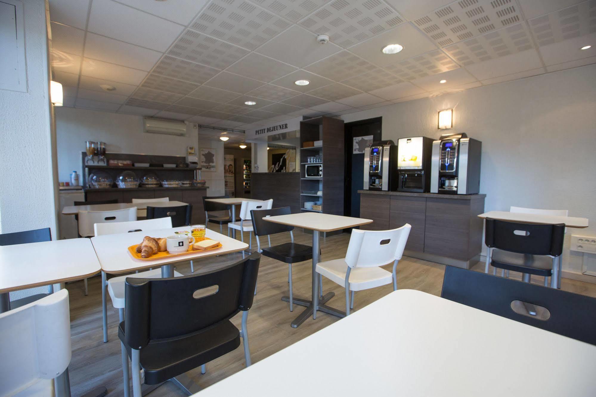 Hotel Parc Azur - Toulon Ollioules Bagian luar foto